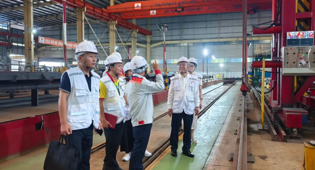 攜手共進(jìn) 揚(yáng)帆東盟｜天意機(jī)械董事長(zhǎng)劉洪彬帶隊(duì)參觀越南Dai Dung Group，深化國(guó)際